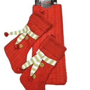NEW! THE CHRISTMAS SHOPPE Red Cable Knit Tree Skirt and 2 Matching Stockings Set
